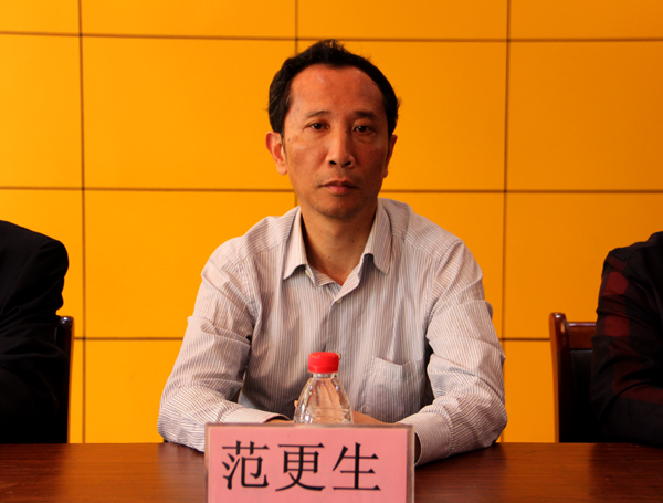 劉書華董事長參加“洪澤縣愛心助學(xué)基金會”資助活動 劉書華董事長參加“洪澤縣愛心助學(xué)基金會”資助活動