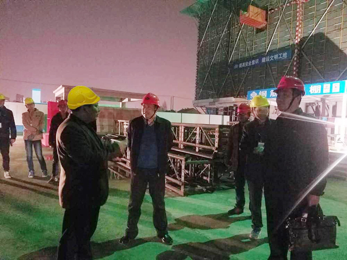 我公司西渚花苑一期項(xiàng)目土建及安裝(二標(biāo)段)工程迎來江蘇省建設(shè)廳節(jié)后復(fù)工檢查 我公司西渚花苑一期項(xiàng)目土建及安裝(二標(biāo)段)工程迎來江蘇省建設(shè)廳節(jié)后復(fù)工檢查