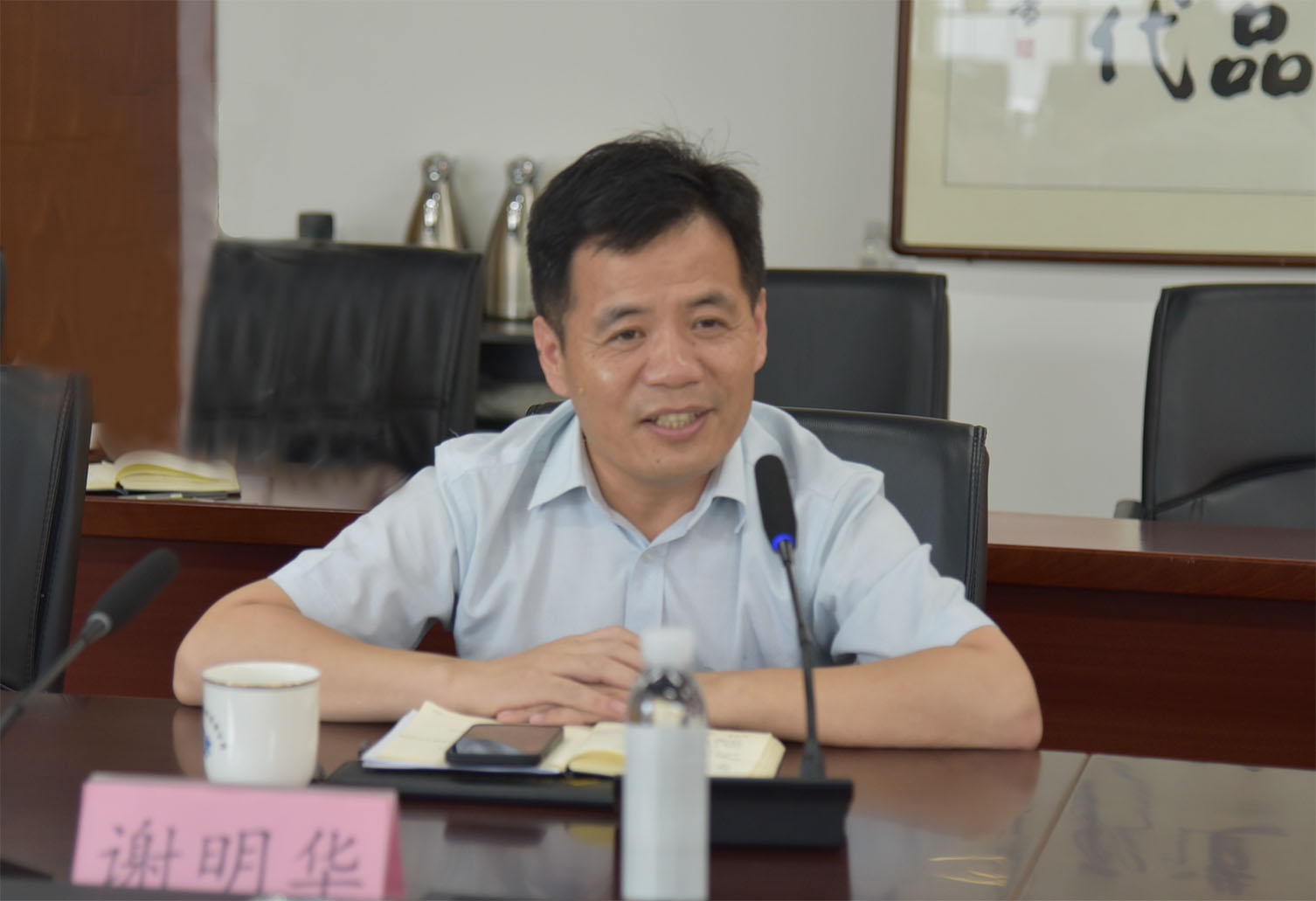 省工商聯(lián)調(diào)研組一行蒞臨集團(tuán)公司調(diào)研 省工商聯(lián)調(diào)研組一行蒞臨集團(tuán)公司調(diào)研